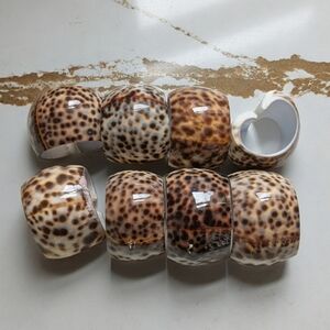 Set Of 8 Resin Napkin Rings